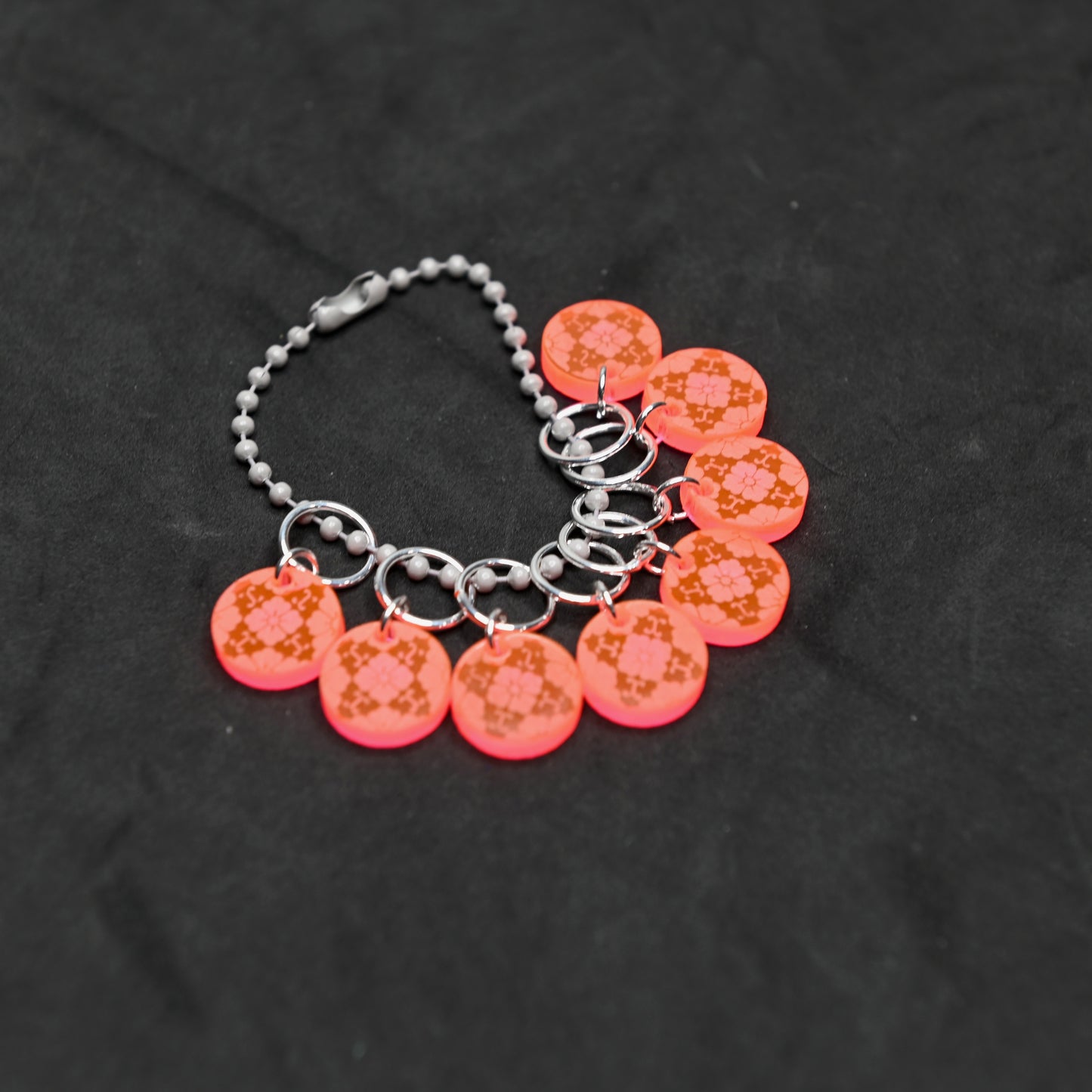 Flores Snagless Stitch Markers - Set of 8