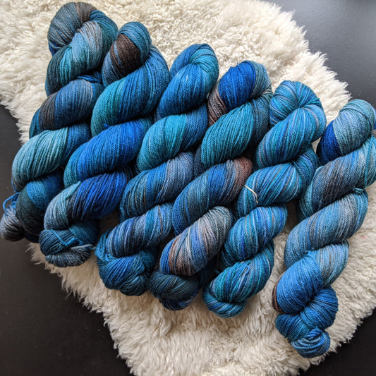 Convergence on Targhee Sport Yarn - 100 g