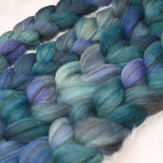 Not one of the cool kids - Hand Dyed Buoy (BFL/Shetland/Manx) Signature Blend - 4 oz