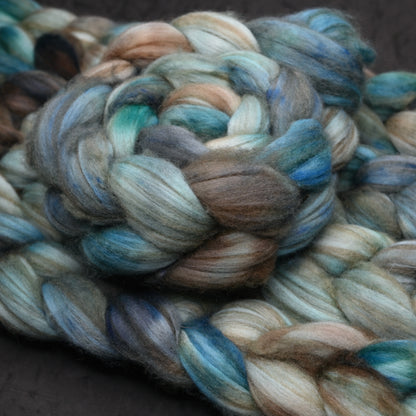 Alternate Juror on Hand Dyed Baby Camel Superfine Merino wool Combed top - 4 oz