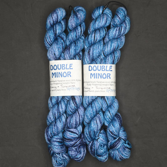 Double Minor SW Targhee Nylon Sock Yarn - Navy and Turquoise - 100g