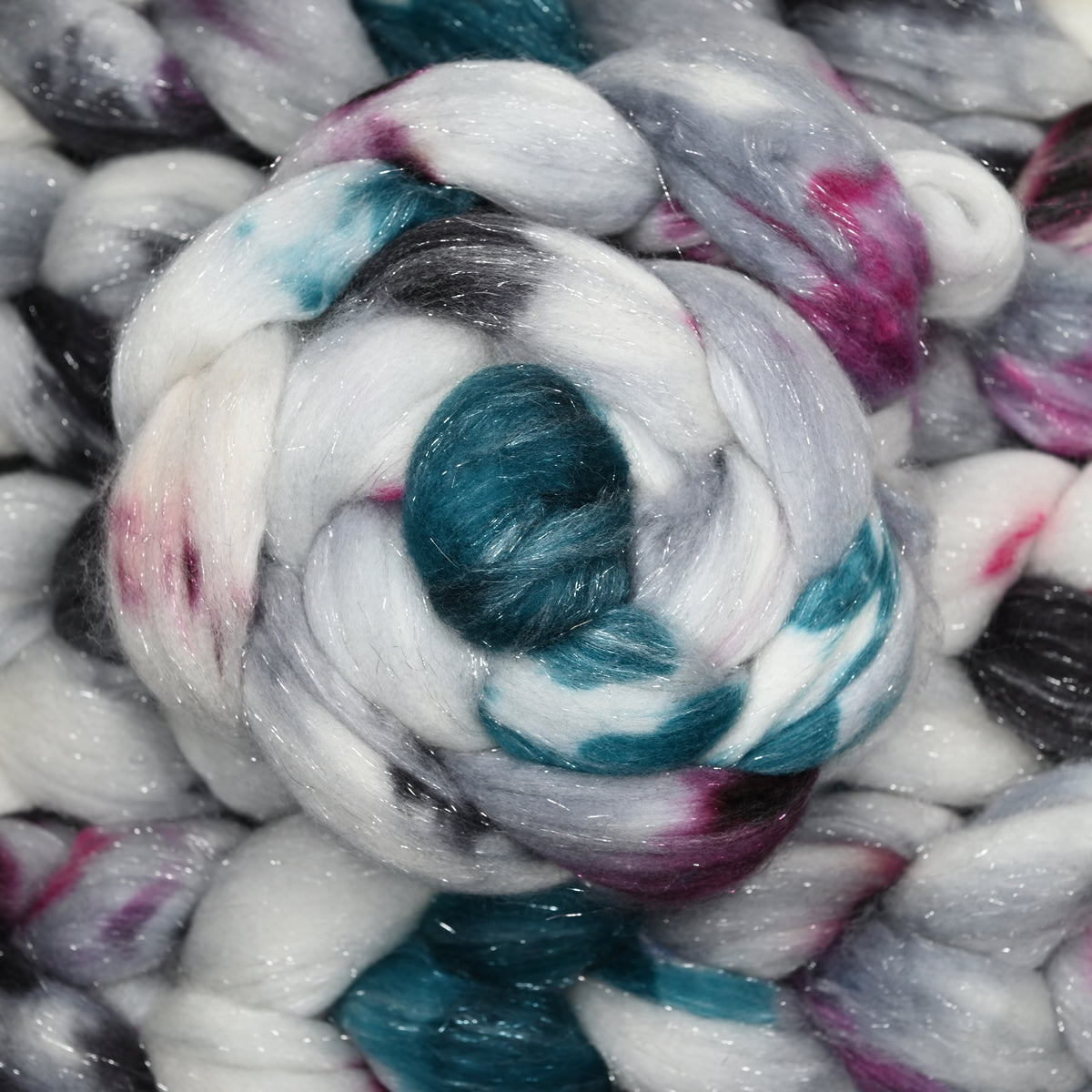 Exhausted Pigeon on SW Merino Wool Stellina Combed Top - 4 oz