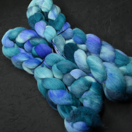 Not One of the Cool Kids - Hand Dyed Southdown/Dorset Horn/Bio-Nylon Combed Top - 4 oz
