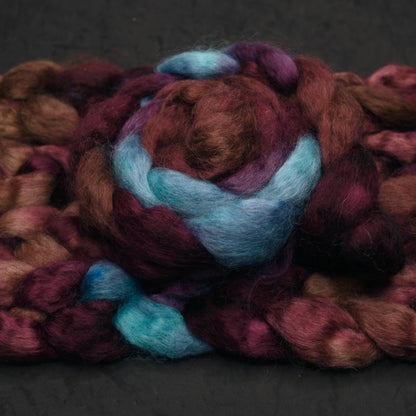 7 ate 9 on Hand Dyed Wensleydale Wool Combed Top - 4 oz